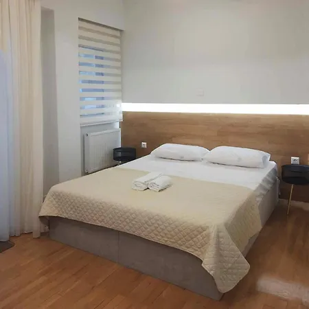 Minimal Sweet * Athens